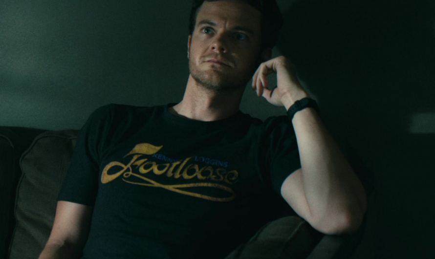 Kenny Loggins – Footloose T-Shirt Worn by Jack Quaid as Hughie Campbell