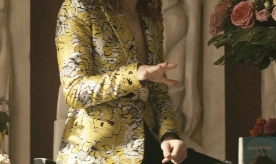 Yellow Floral Print Blazer of Colby Minifie as Ashley Barrett