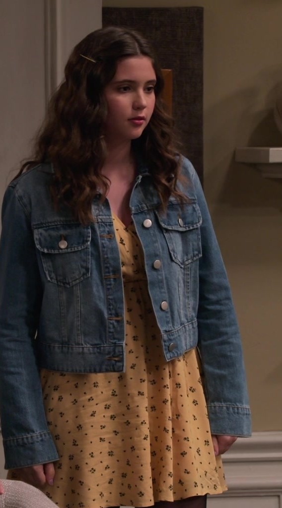 Classic Blue Cropped Denim Jacket Of Sofia Capanna As Grace In Extended