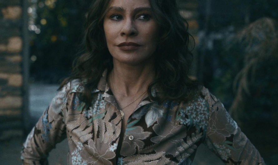 Leaf Pattern Button Up Shirt Worn by Sofía Vergara as Griselda Blanco