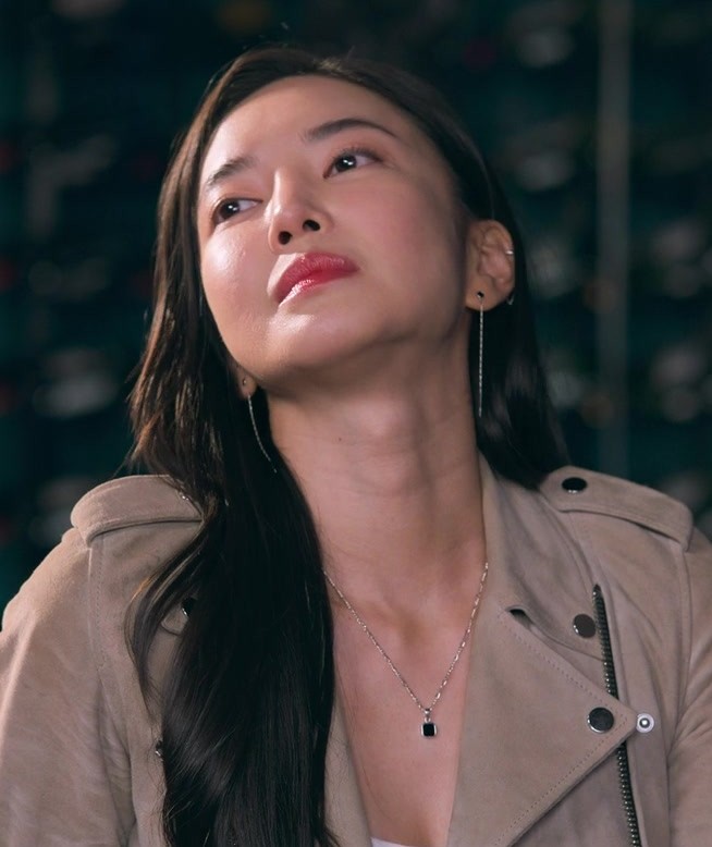 Silver Necklace with Black Gemstone of Kim Yoon-ji as Mi-Sun from Lift (2024) Movie