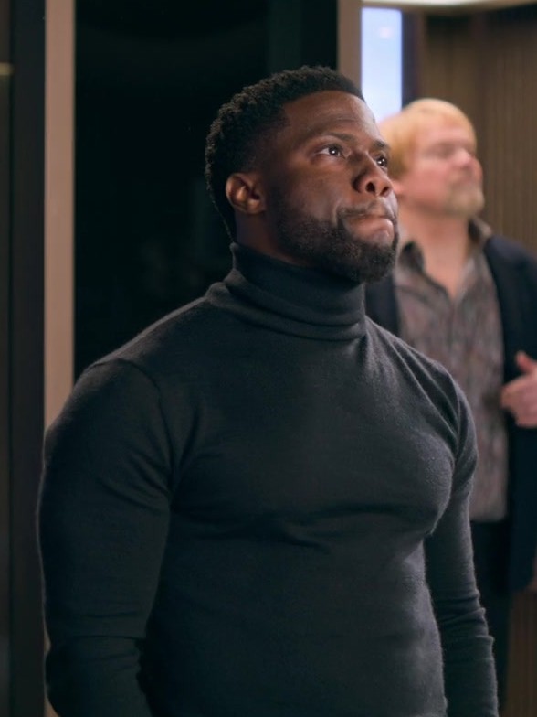 Black Turtleneck Sweater Worn by Kevin Hart as Cyrus