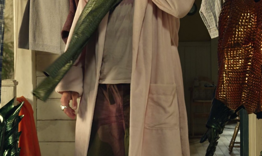 Cozy Comfort Black and White Plush Oversized Slippers Worn by Jason Momoa as Arthur Curry / Aquaman