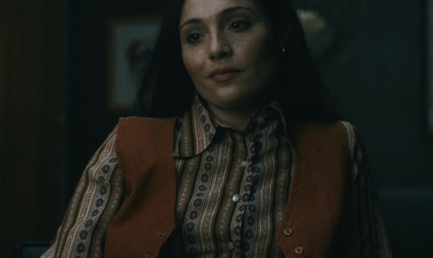Retro Printed Button-Front Shirt Worn by Juliana Aidén Martinez as June Hawkins