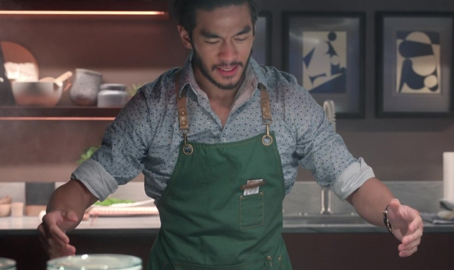 Green Professional Chef’s Canvas Apron with Leather Straps of Justin Chien as Charles Sun