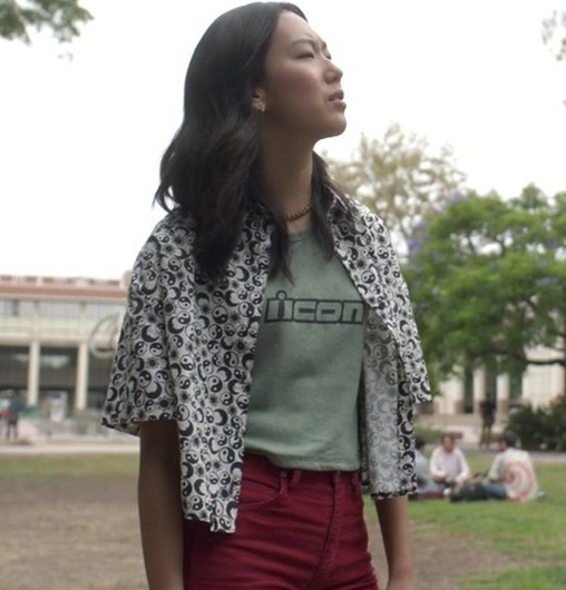 Black and White Print Short Sleeve Shirt of Madison Hu as Grace