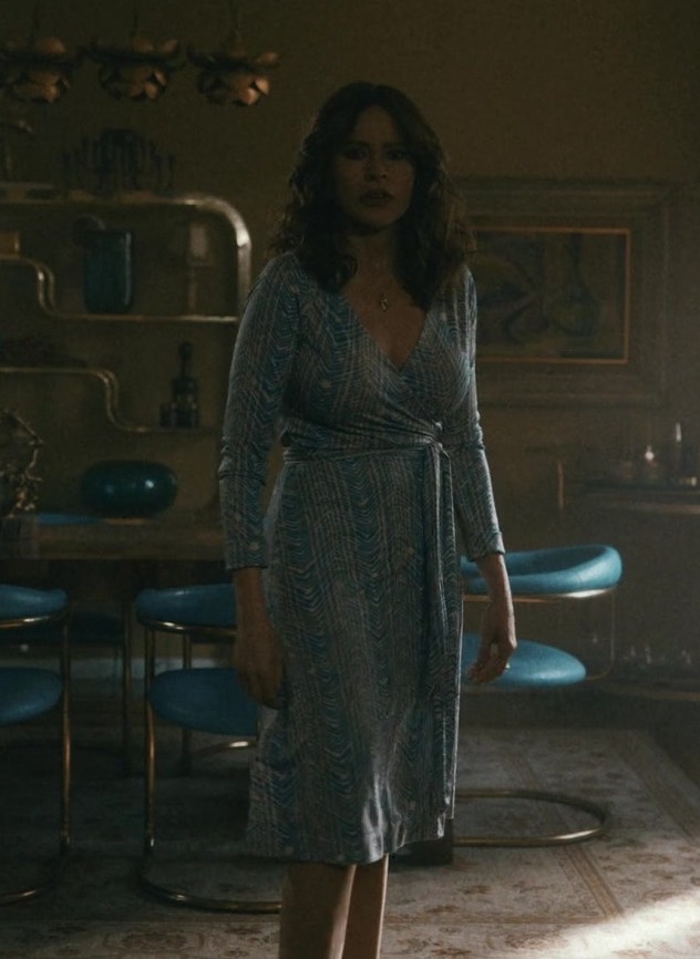 V-Neck Patterned Wrap Dress of Sofía Vergara as Griselda Blanco
