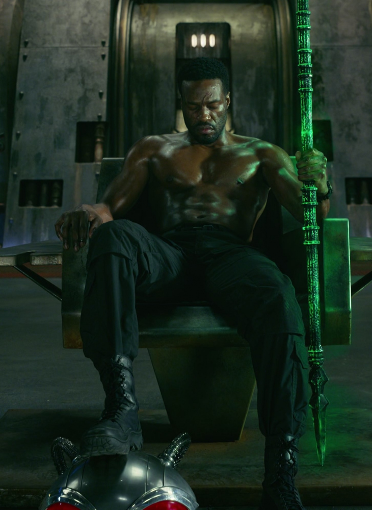 tactical black cargo pants - Yahya Abdul-Mateen II (David Kane / Black Manta) - Aquaman and the Lost Kingdom (2023) Movie