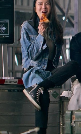 Black Leather High Top Canvas Shoes of Kim Yoon-ji as Mi-Sun