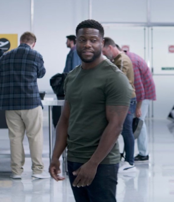 Green T-Shirt of Kevin Hart as Cyrus from Lift (2024) Movie