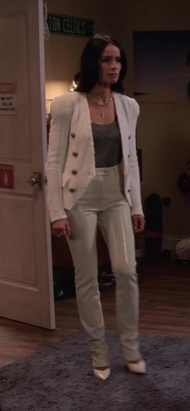 high-waist ivory tailored trousers - Abigail Spencer (Julia Mariano) - Extended Family TV Show