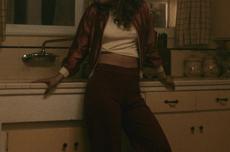 Maroon Wide-Leg Trousers of Paulina Dávila as Isabel