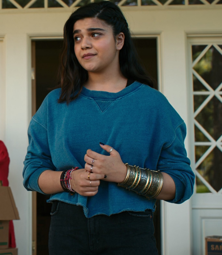 blue distressed edge cropped sweatshirt - Iman Vellani (Kamala Khan / Ms. Marvel) - The Marvels (2023) Movie