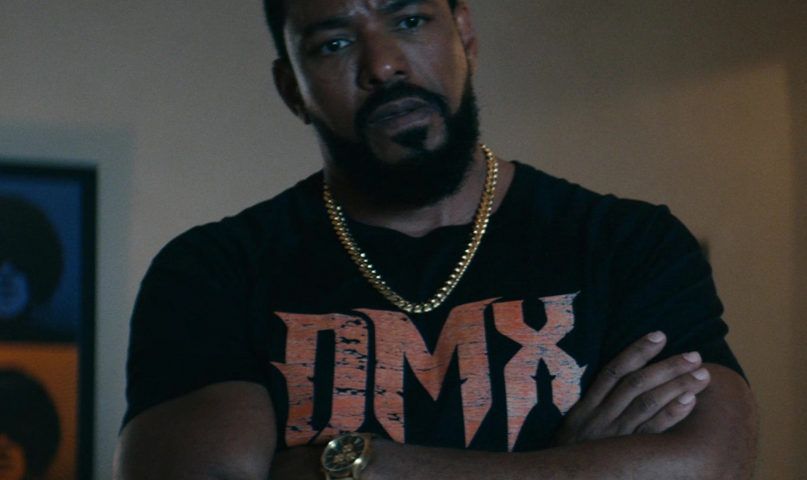 Gold Cain Necklace of Laz Alonso as Marvin T. “Mother’s” Milk / M.M.