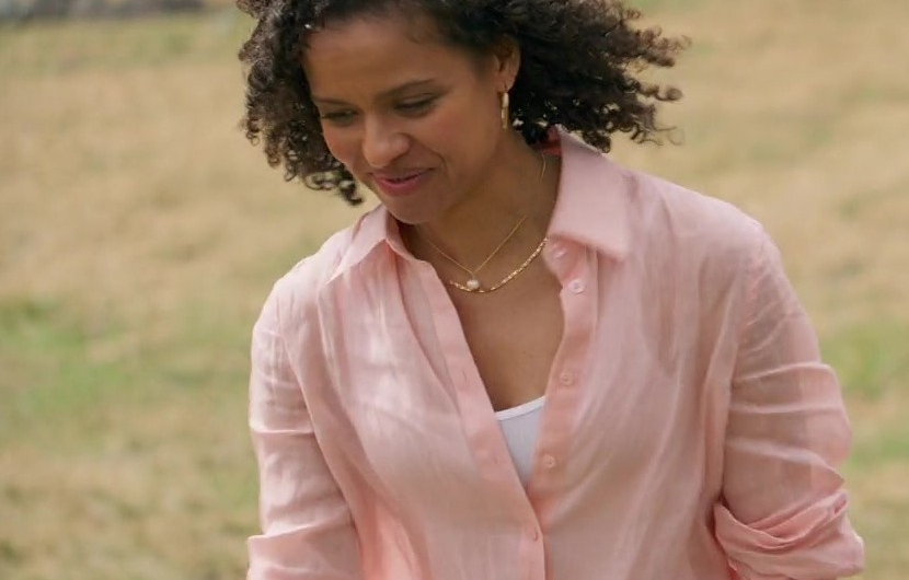 Soft Pink Linen Button-Down Shirt Worn by Gugu Mbatha-Raw as Abby
