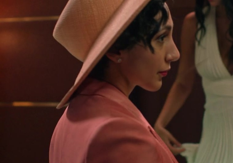 Wide-Brimmed Hat Worn by Lauren Patten as Anna Collier