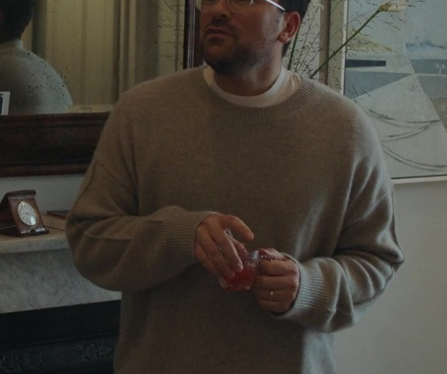 Grey Crewneck Sweater of Daniel Levy as Marc
