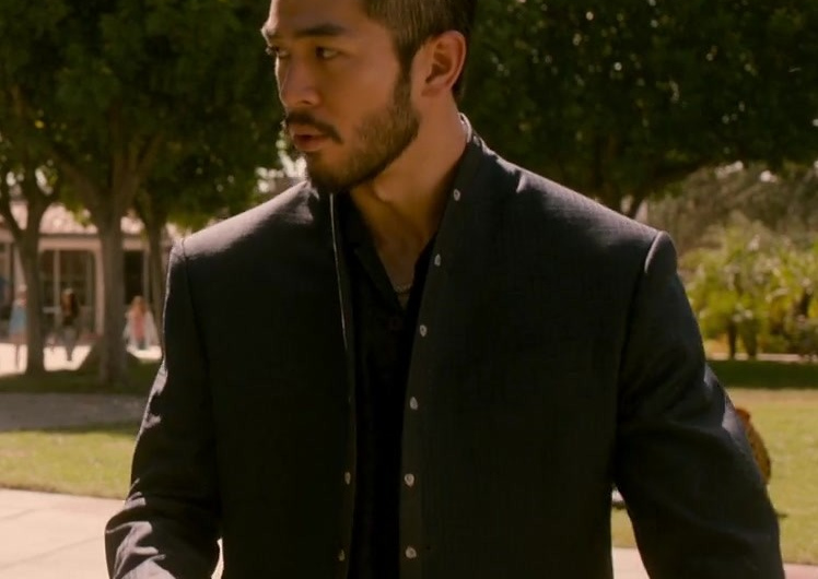 Button-Front Collarless Blazer Worn by Justin Chien as Charles Sun