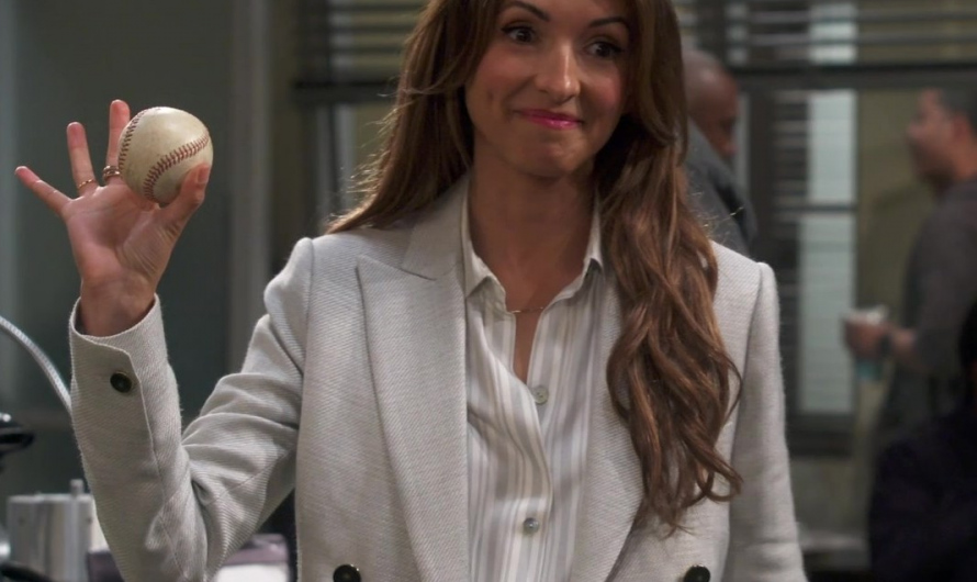 Light Grey Wool Blend Blazer of India de Beaufort as Olivia