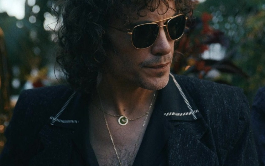 Gold Frame Aviator Sunglasses Worn by Martin Rodriguez as Jorge “Rivi” Ayala-Rivera