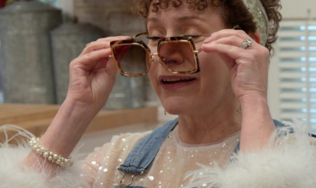 #1011 – Curb Your Enthusiasm Season 12 Episode 2 (Timestamp – 00h 16m 50s)