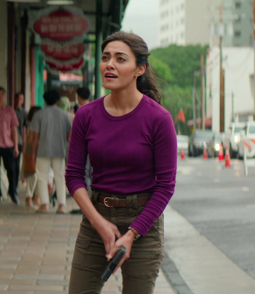Fitted Purple Long-Sleeve Crew Neck Top Worn by Yasmine Al-Bustami as Lucy Tara