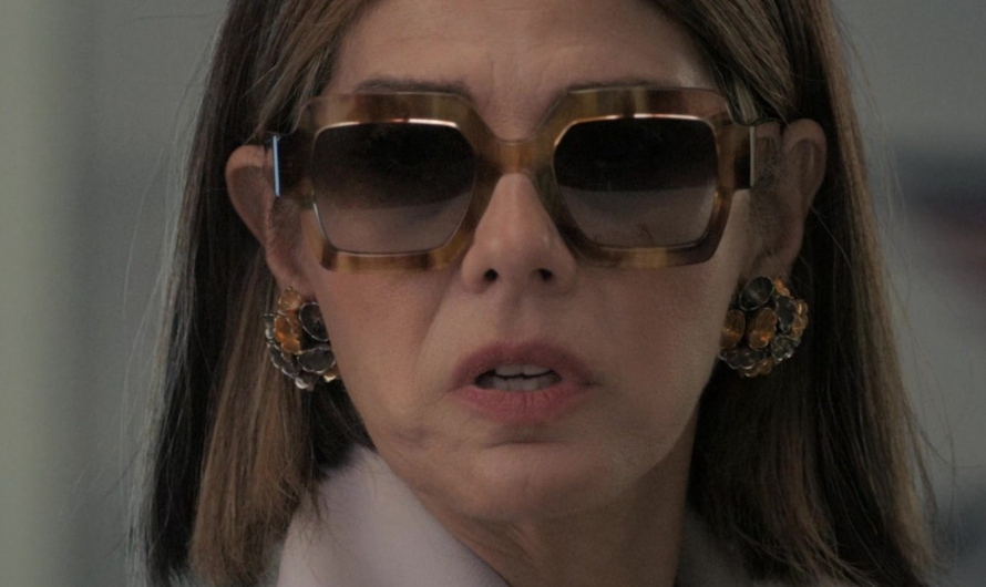Vintage Floral Cluster Earrings of Marisa Tomei as Claire Dupont