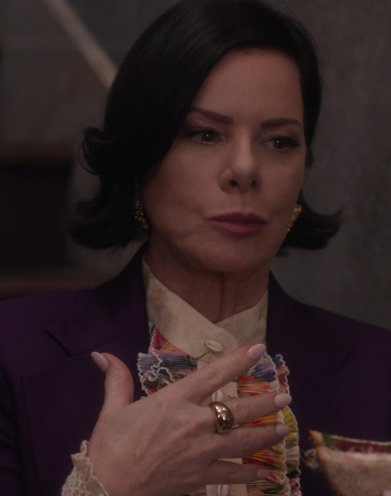 Gold Chunky Statement Ring of Marcia Gay Harden as Margaret