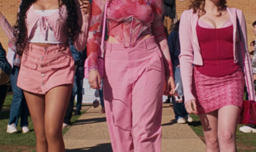 Metallic Boots of Reneé Rapp as Regina George