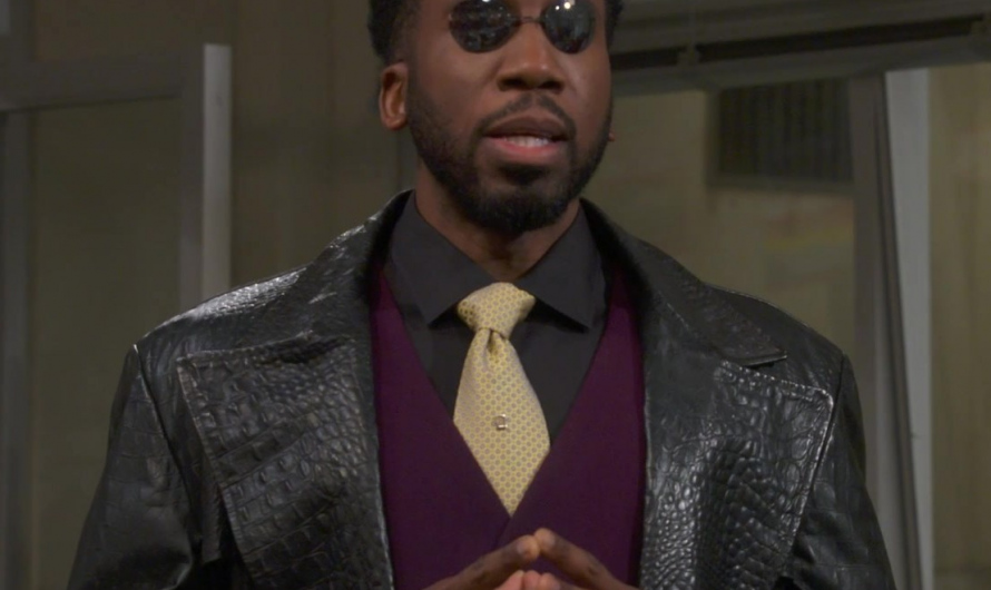 Round Clip On Nose Sunglasses of Nyambi Nyambi as Wyatt Shaw