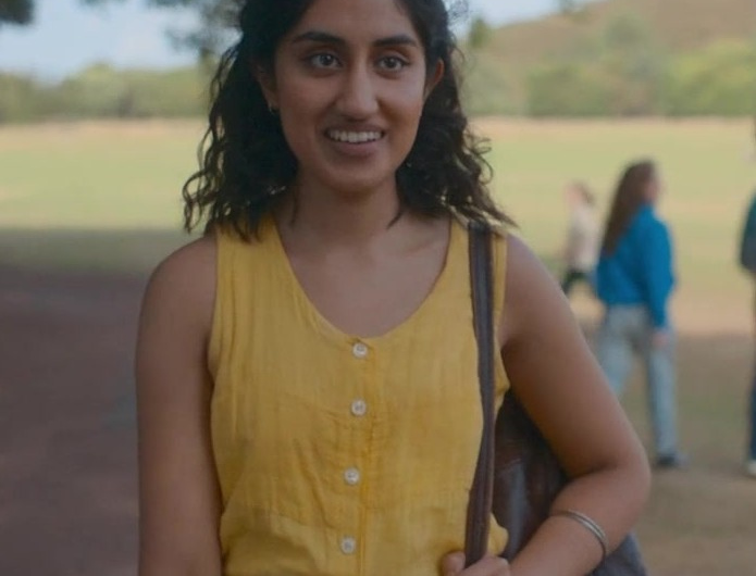 Yellow Linen Blend Button-Up Sleeveless Top of Ambika Mod as Emma Morley