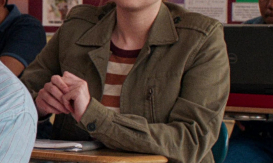 Military-Inspired Camo Jacket of Angourie Rice as Cady Heron