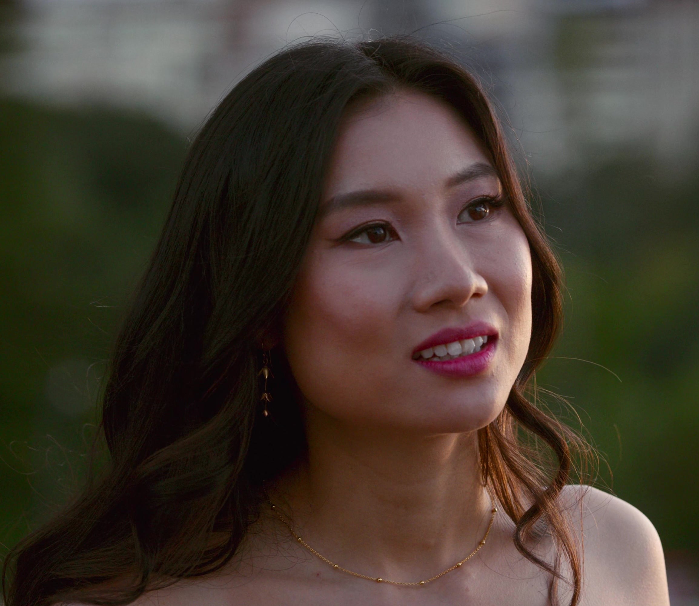 Worn on Five Blind Dates (2024) Movie - Delicate Gold Chain Necklace with Minimalist Design Worn by Shuang Hu as Lia