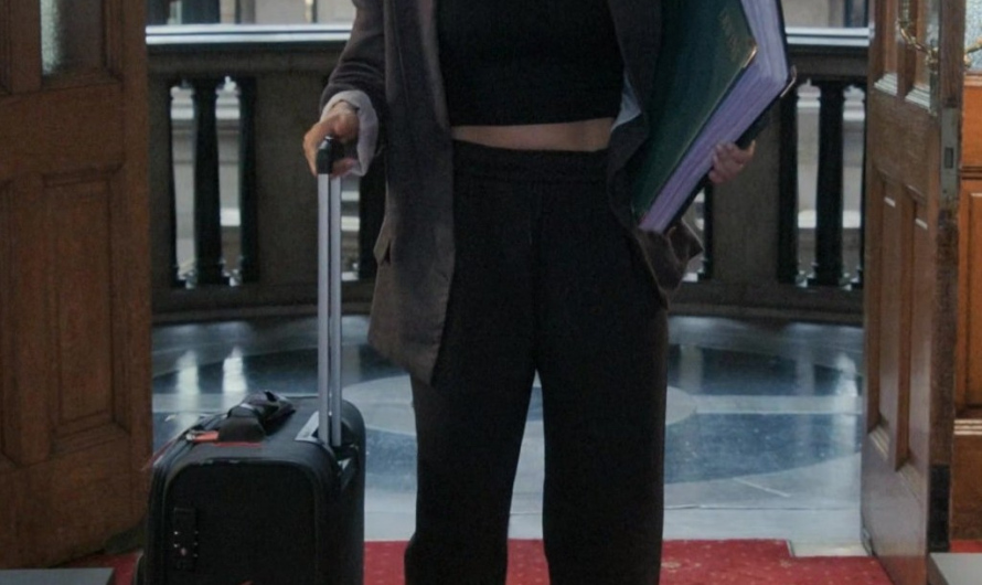 Black Drawstring Sweatpants of Camila Mendes as Ana