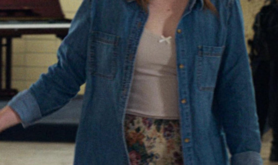 Floral Mini Skirt of Angourie Rice as Cady Heron
