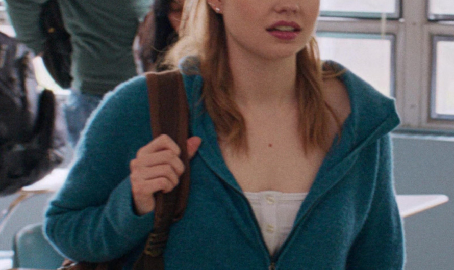 Blue Cashmere Zip-Up Hoodie of Angourie Rice as Cady Heron