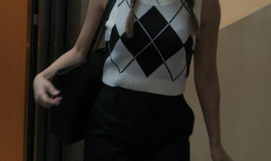 Diamond Pattern Sleeveless Knit Top Worn by Camila Mendes as Ana