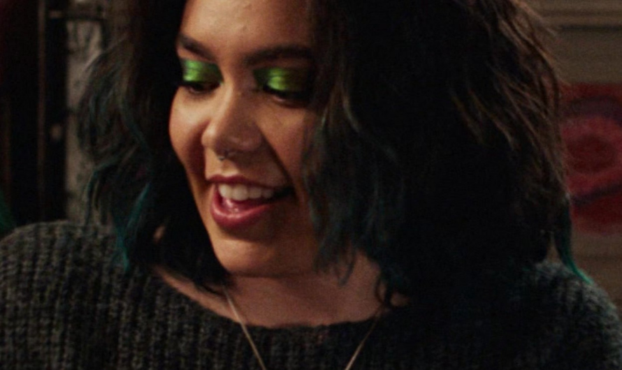 Alien UFO Pendant Necklace of Auliʻi Cravalho as Janis ‘Imi’ike