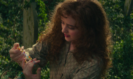 #417 – Lisa Frankenstein (2024 Film) (Timestamp – H00M06S56)
