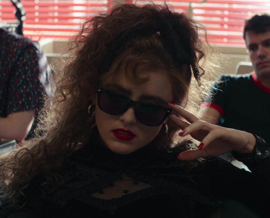 wayfarer frame sunglasses - Kathryn Newton (Lisa Swallows) - Lisa Frankenstein (2024) Movie
