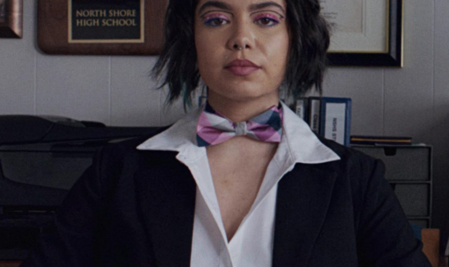 Pastel Multicolor Bow Tie of Auliʻi Cravalho as Janis ‘Imi’ike