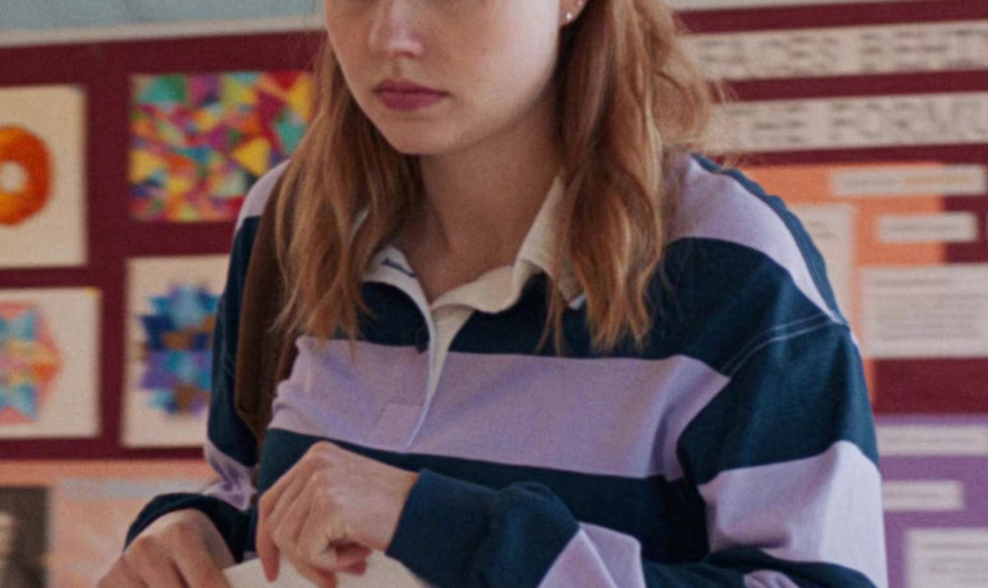 Rugby Style Long Sleeved Cropped Shirt of Angourie Rice as Cady Heron