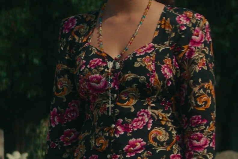 Long Sleeve Floral Top with Pearl Buttons Worn by Liza Soberano as Taffy Swallows