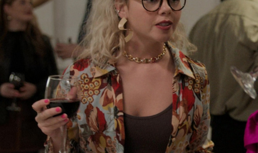 Floral Shirt Worn by Saoirse-Monica Jackson as Amy