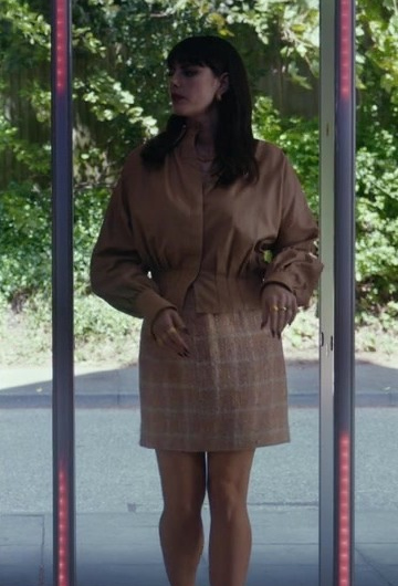 Camel-Toned Blouse of Kaya Scodelario as Susie Glass