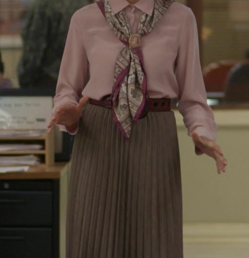 Taupe Pleated Midi Skirt Worn by Wendie Malick as Mary Sue Manners