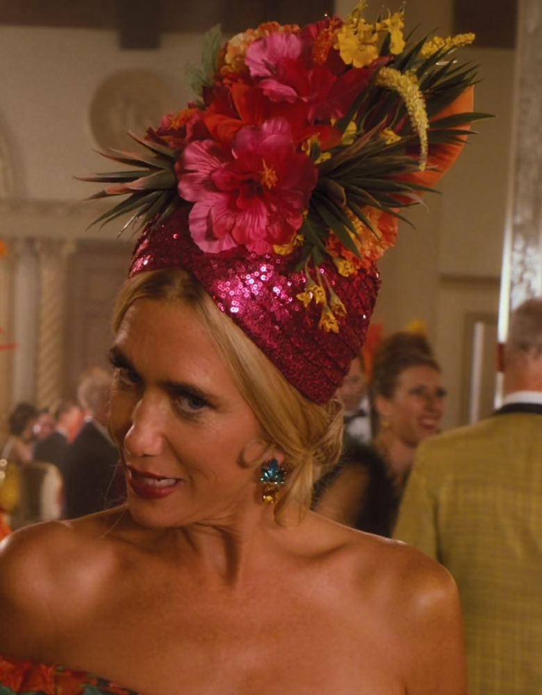 Sparkling Sequined Headdress with Flowers of Kristen Wiig as Maxine Simmons