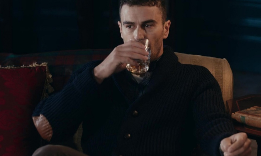 Dark Blue Knit Cardigan Worn by  Theo James as Eddie Horniman