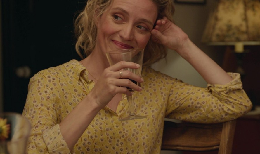 Dandelion Yellow Button Down Shirt Worn by Evelyne Brochu as Sophie Tremblay