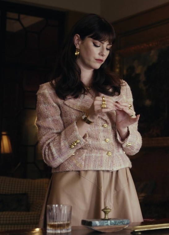 pink tweed jacket with gold buttons - Kaya Scodelario (Susie Glass) - The Gentlemen TV Show
